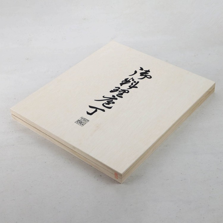 Satake Megumi Zestaw 6 noży w drewnianym pudełku HG8582W