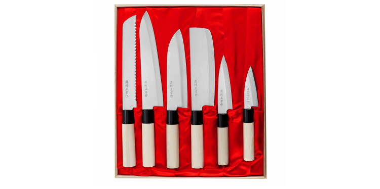 Satake Megumi Zestaw 6 noży w drewnianym pudełku HG8582W