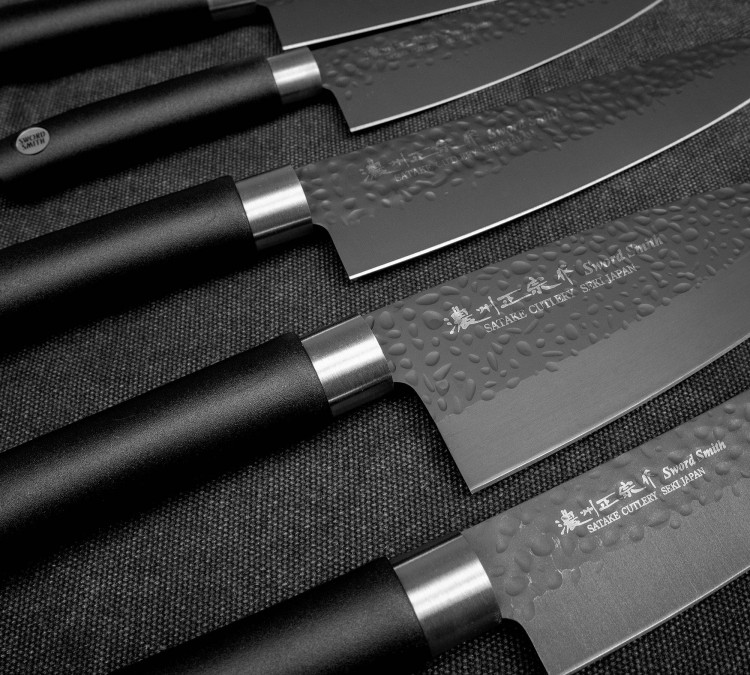 Satake Swordsmith Black Nóż Santoku 17cm 805-735