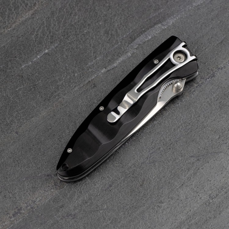 Mcusta Classic Wave Black Pakka VG-10 8cm
