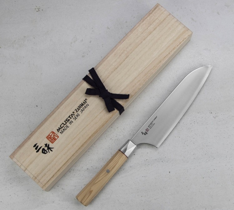 Mcusta Zanmai Beyond Aogami Super Nóż Santoku 18 cm