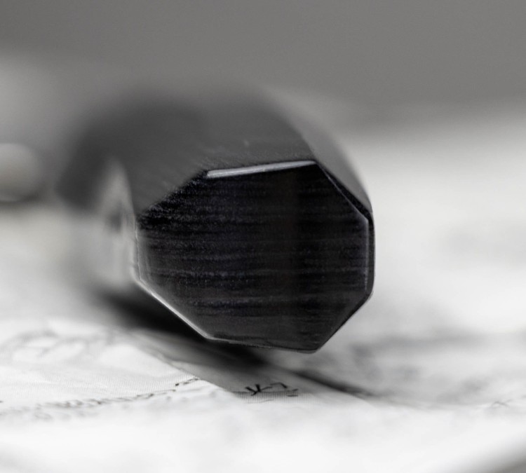 Mcusta Zanmai Revolution SPG2 Nóż Santoku 15 cm