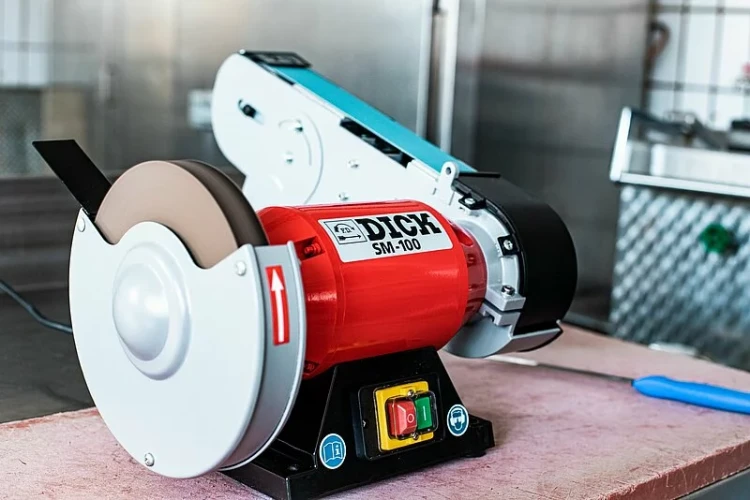 Dick ostrzałka SM-100