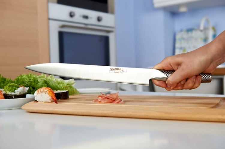 Global nóż do plastrowania Sashimi-Yo 25cm G-47