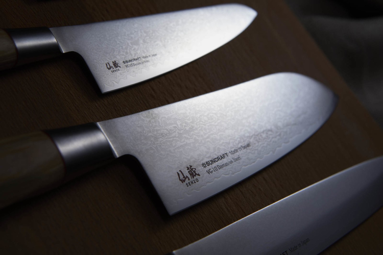 Suncraft SENZO TWISTED OCTAGON nóż Santoku 167mm (TO-04)