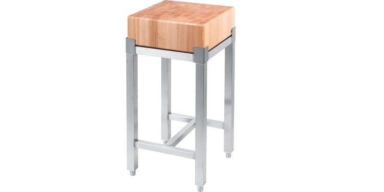 Kloc masarski drewniany 400x400x800 mm na podstawie ze stali nierdzewnej