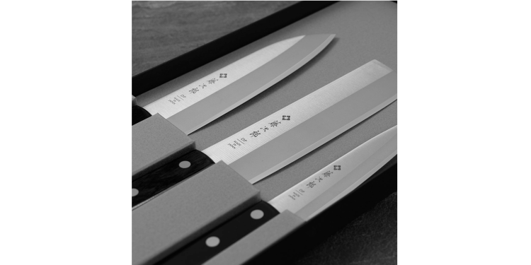 Tojiro DP3 Eco Uniwersalny 13 cm + Nakiri 16,5 cm + Santoku 17 cm