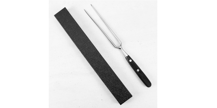 Tojiro Widelec do mięsa