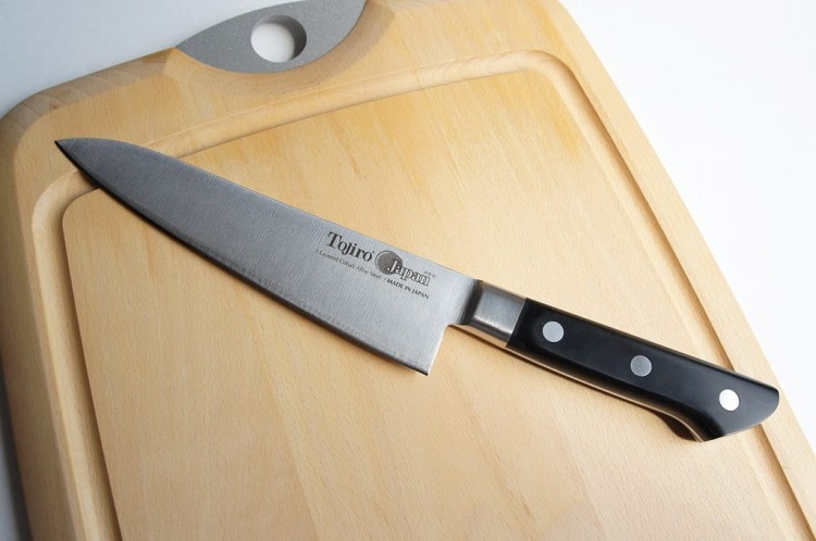 Tojiro DP3 nóż szefa kuchni 18cm F-807